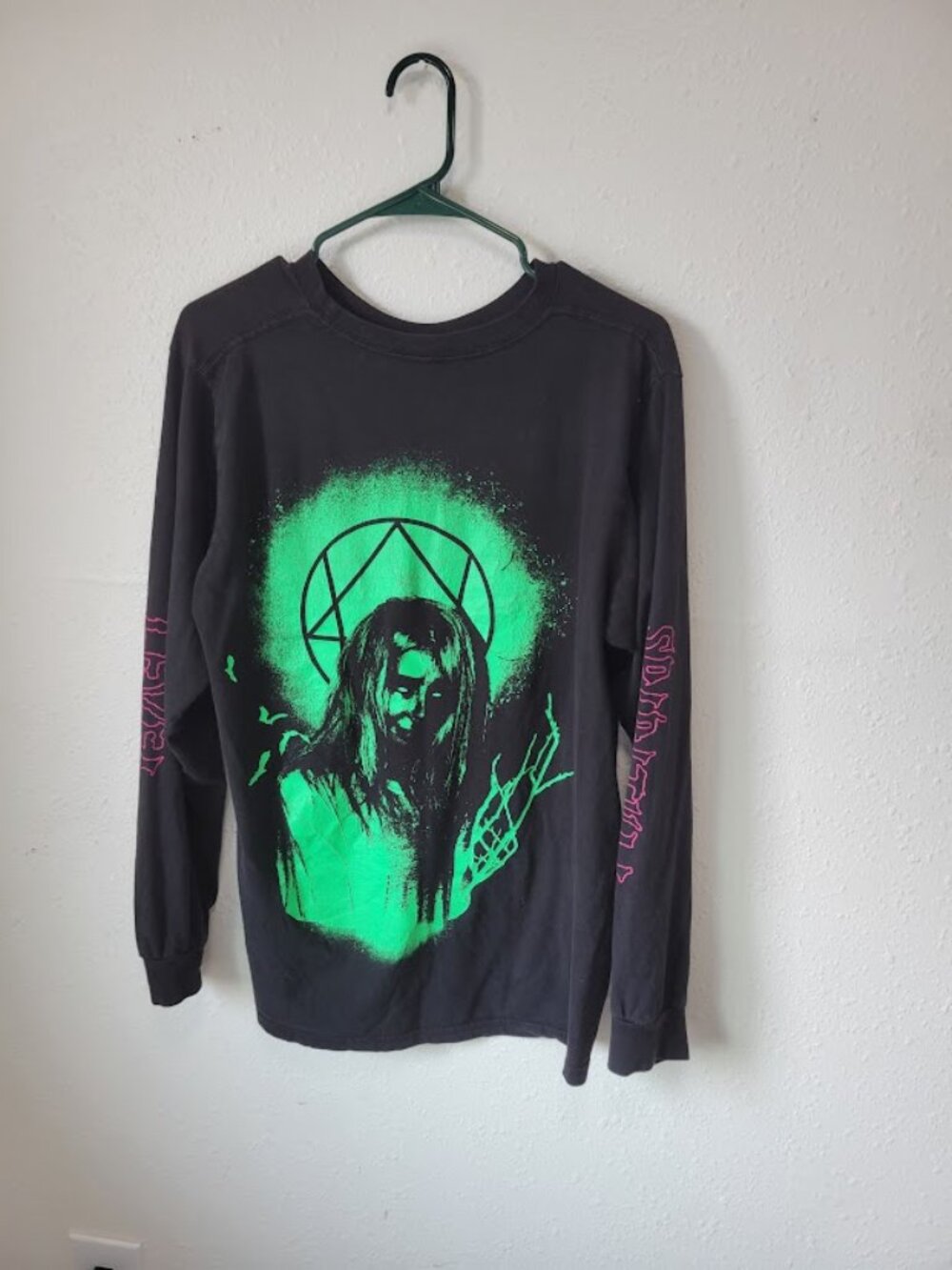 FMUOASAL Women's Graphic Gothic Long Sleeve T-Shirt Large